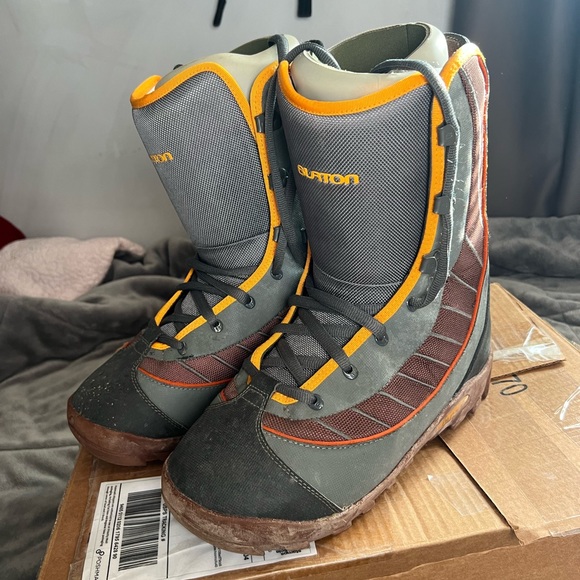 Burton Snowboard Boots - Picture 1 of 10
